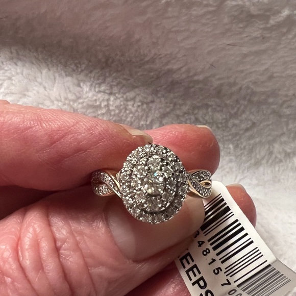 14 kit white gold diamond cluster ring - Picture 3 of 3